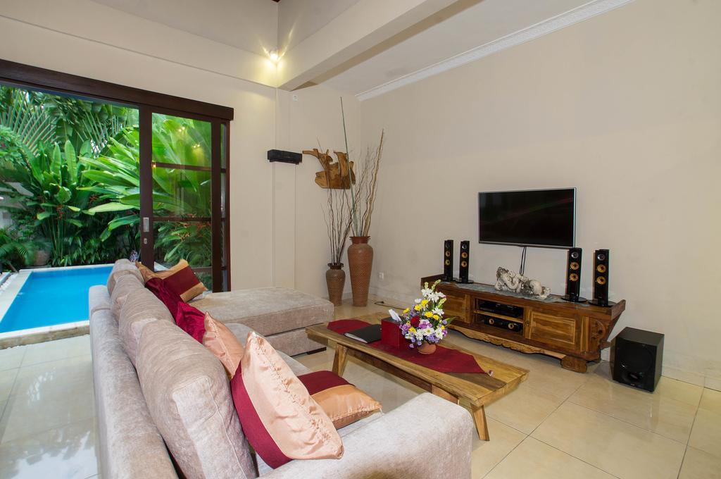 Villa Arushi Seminyak Eksteriør billede