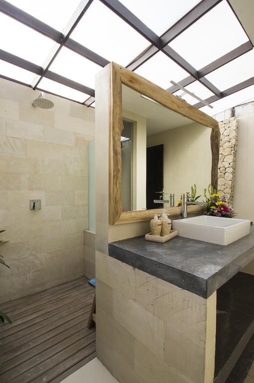 Villa Arushi Seminyak Eksteriør billede