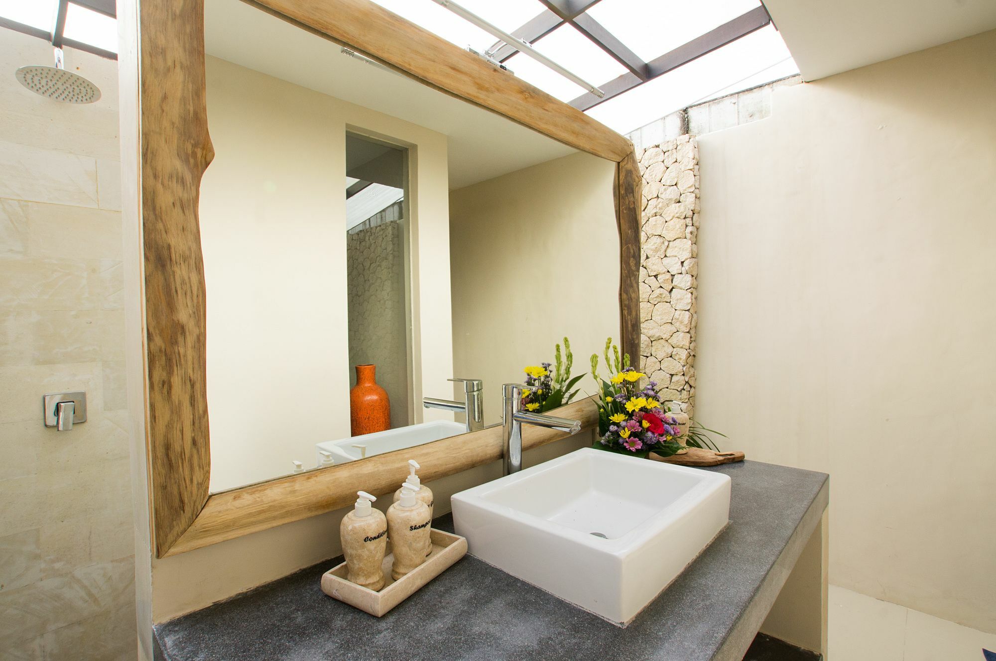 Villa Arushi Seminyak Eksteriør billede
